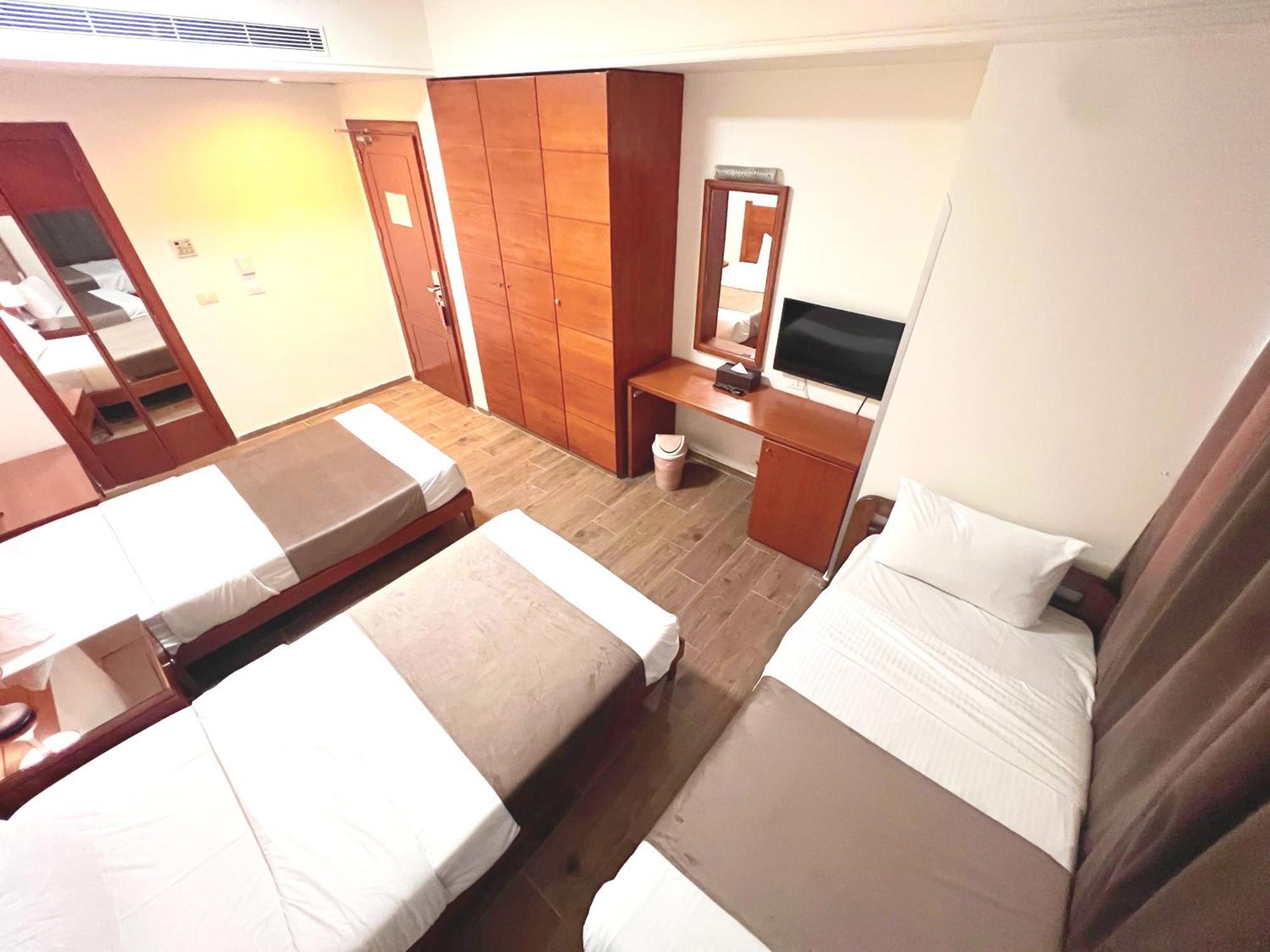 Caesar'S Park Hotel Бейрут Экстерьер фото