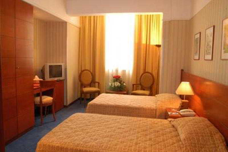 Caesar'S Park Hotel Бейрут Экстерьер фото